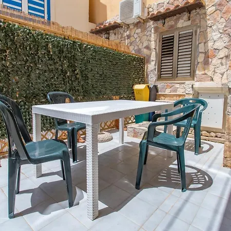 Le Casupole Della Guitgia